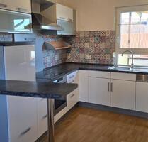 4 Zimmer Wohnung mit Einbauküche und Balkon - Essingen