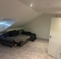 2 Zimmer Dachgeschosswohnung zu vermieten - Hildesheim