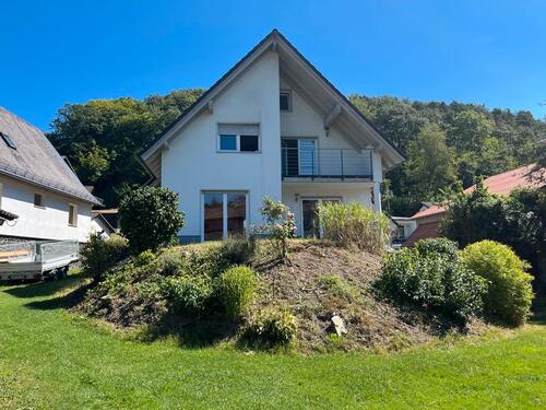 Foto - Freistehendes Einfamilienhaus zur Miete