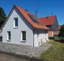 Kleines Haus, freistehend, 90m2, mit Keller und Garten - Kreßberg