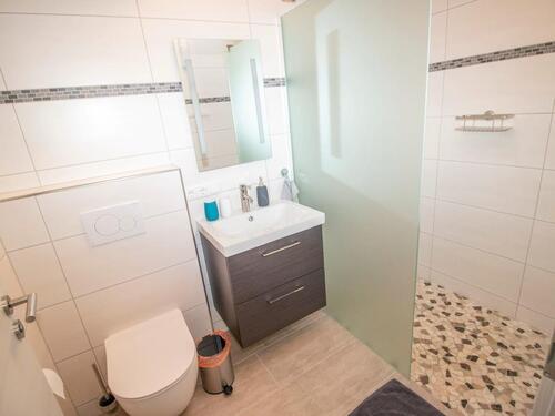 Foto - Etagenwohnung zur Miete in Saaldorf-Surheim