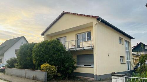 Foto - Elegantes Einfamilienhaus mit Praxis