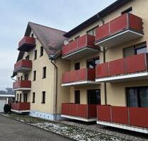 1. Etage - moderne und gut ausgestattete 2 Raumwohnung mit EBK,Balkon in ruhiger Lage mit Stellplatz - Döbeln