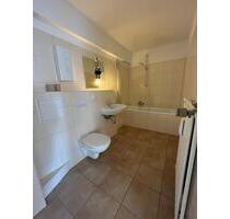 23758 OldenburgHolstein - vorne Fußgängerzone - hinten Parkplatz - Oldenburg in Holstein