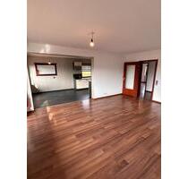 4 Zimmer Wohnung mit Balkon und Garten in Bruchsal - Heidelsheim