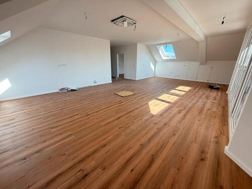 Foto - 4 Zimmer Dachgeschoßwohnung in Rüsselsheim am Main