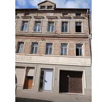 Haus zum verkaufen - 150.000,00&nbsp;EUR Kaufpreis, ca.&nbsp; 239,00&nbsp;m&sup2; in Roßwein (PLZ: 04741)