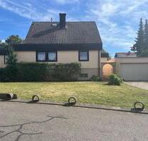 Idyllische VillaHaus im Grünen - 389.000,00 EUR Kaufpreis, in Wallerfangen (PLZ: 66798)
