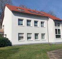 Schöne 3-Zimmerwohnung im Dachgeschoss viel Licht und ruhige Lage - Oberhausen Schmachtendorf