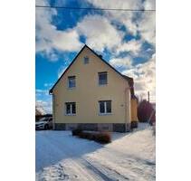 teilrenovierte 4-Zimmer Wohnung im EG für Familien geeignet - Kaulsdorf