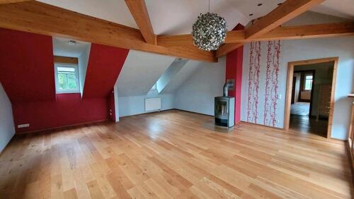 Foto - Schöne 4 - Zimmer Dachgeschosswohnung am Stadtrand von Saalfeld