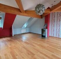 Schöne 4 - Zimmer Dachgeschosswohnung am Stadtrand von Saalfeld - Saalfeld (Saale)