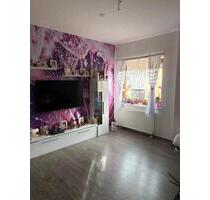3 Zimmer Wohnung zu vermieten. - 850,00&nbsp;EUR Kaltmiete, ca.&nbsp; 86,00&nbsp;m&sup2; in Postbauer-Heng (PLZ: 92353)