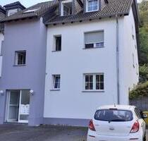 Wir vermieten eine schöne Wohnung in ruhiger Ortsrandlage - Osterspai