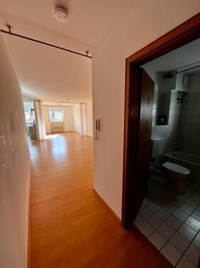 Foto - Großzügiges helles 1½-Zimmer Apartment + TG-Stellplatz LD Zentrum