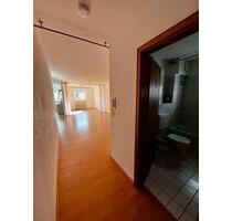 Großzügiges helles 1½-Zimmer Apartment + TG-Stellplatz LD Zentrum - Herxheim bei Landau/Pfalz