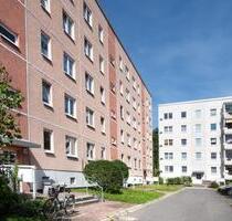 Für Senioren geeignet! Gemütliche 3 Raumwohnung mit Fahrstuhl im Objekt! - Bernsdorf