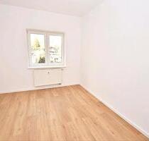 3-Raum-Wohnung - 485,00 EUR Kaltmiete, ca.  83,90 m² in Hohenstein-Ernstthal (PLZ: 09337)