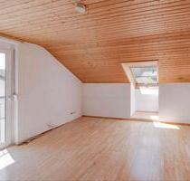 3 Zimmer Dachgeschosswohnung - 650,00&nbsp;EUR Kaltmiete, ca.&nbsp; 67,00&nbsp;m&sup2; in Sankt Georgen im Schwarzwald (PLZ: 78112)