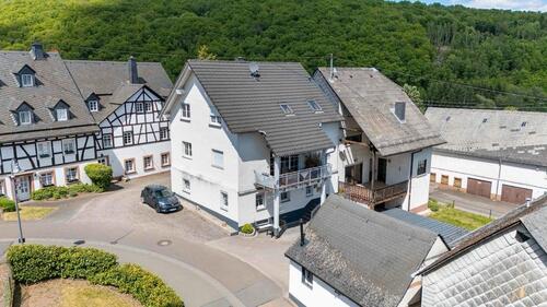 Foto - Wunderschöne, sanierte Maisonette-Wohnung mit 126 m² in perfekter Lage von Rötsweiler