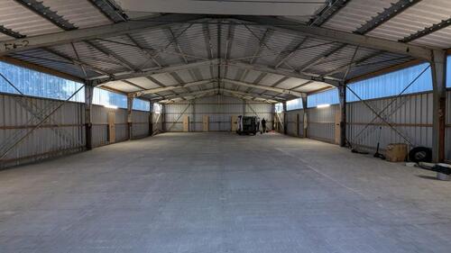 Foto - noch 1 letzter Pkw Stellplatz in 380 qm Halle frei in Wittmund