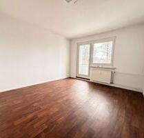 ** Achtung !! 2 Kaltmieten sparen - 3 Zimmer Wohnung mit Balkon ** - Plauen Alt Chrieschwitz