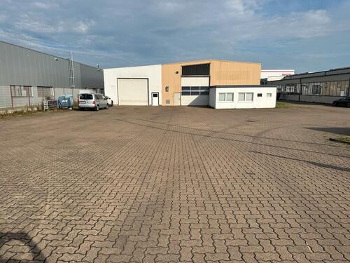 Foto - Halle, Lager, Kranbahn, Gewerbehalle, Industrie Mieten in Rinteln