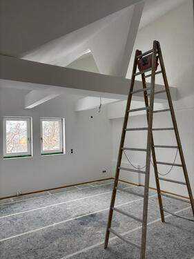 Foto - Neu sanierte 2-Zimmer Dachgeschosswohnung in allerbester Lage