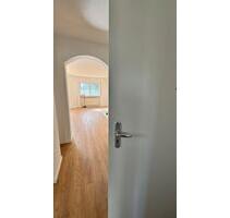 2 ZKB Wohnung Balkon Terrasse Stellplatz Ulla Weimar - Grammetal