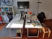 Foto - Offener Arbeitsplatz im Altbau-Studio: zentrale Lage, helles Licht