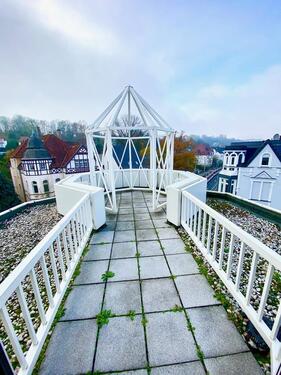 Foto - Luxus - Maisonettewohnung mit EBK, 2 Balkonen und Dachterrasse mit Sparrenburgblick