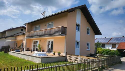 Foto - EFH mit Garten und Doppelgarage