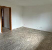 Moderne 1-Zimmer-Wohnung (42 m²) in Petersberg - mit Einbauküch