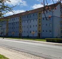 Schöner Sonnenbalkon, PKW Stellplatz möglich - Aschersleben