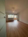 Foto - Sanierte 3 Zimmer Wohnung mit Balkon - 75 m2 - sofort bezugsfrei