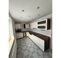 3ZKB Wohnung zu vermieten - 1.200,00&nbsp;EUR Kaltmiete, ca.&nbsp; 100,00&nbsp;m&sup2; in Hepberg (PLZ: 85120)