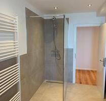 Kernsanierte 4-Zimmer-Wohnung mit Terrasse -Bielefeld-Hillegossen