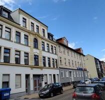 2-Raum-Wohnung in Magdeburg mit Balkon und Eckbadewanne