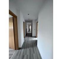 4 Raum Dachgeschosswohnung mit Stellplatz - Sömmerda