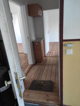 Foto - 2x renovierte 3 Zimmer Wohnungen mit Dielenboden