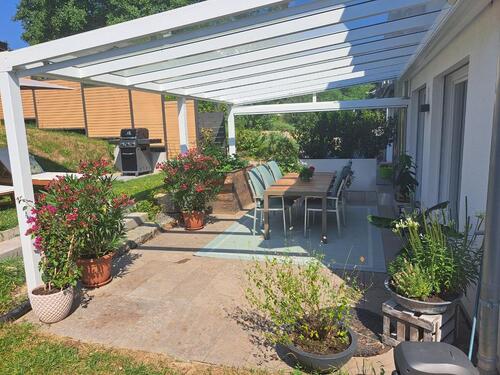 Foto - Moderne Doppelhaushälfte mit großem Garten