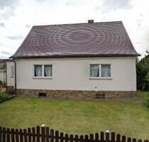 Einfamilienhaus mit großen Garten und Garagen - Leipzig Altwest