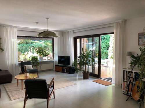 Foto - Wunderschönes Haus 345 qm zwei Wohnungen Waldrand OF Bieber