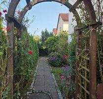 Charmantes Einfamilienhaus mit Garten und Garage in Weinstadt