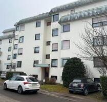 2 12-Zimmer-Wohnung mit Balkon im 2. OG in KirchheimTeck - Kirchheim unter Teck