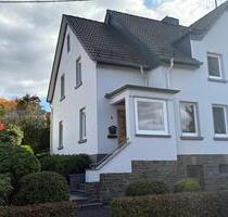 Doppelhaus-Hälfte in Gummersbach-Strombach zu vermieten