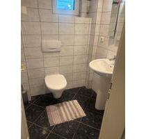 Großzügige 4 Zimmer-Wohnung mit Balkon und Einbau Küche i - Griesheim