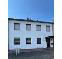 Zweifamilien-Reihenhaus im guten Zustand mit vielen Möglichkeiten - Jüchen