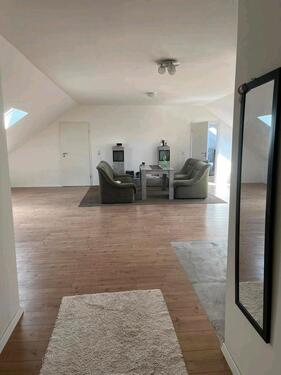 Foto - Schöne 3-Zimmer-Wohnung mit großer Wohnküche – ca. 120 m²