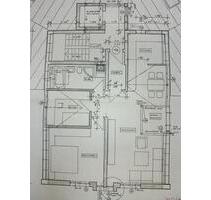 Stilvolle 3,5 Zimmer Dachgeschosswohnung mit besonderem Raumgefühl & Privatsphäre, Aufzug & EBK - Kornwestheim